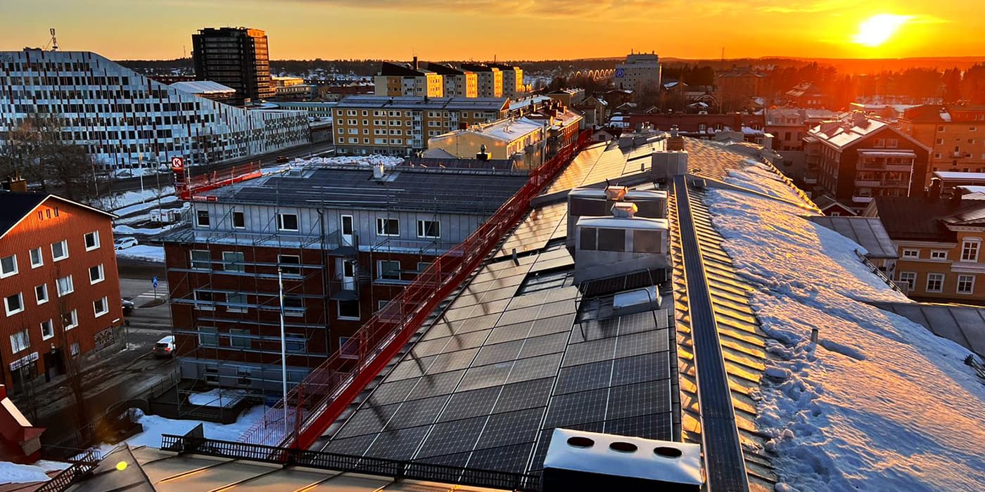 Rooftop solar installation in winter conditions